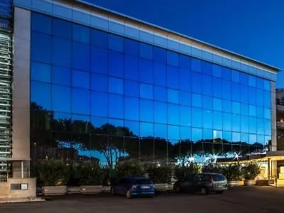 Otel Artis