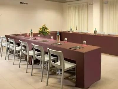 Otel Artis
