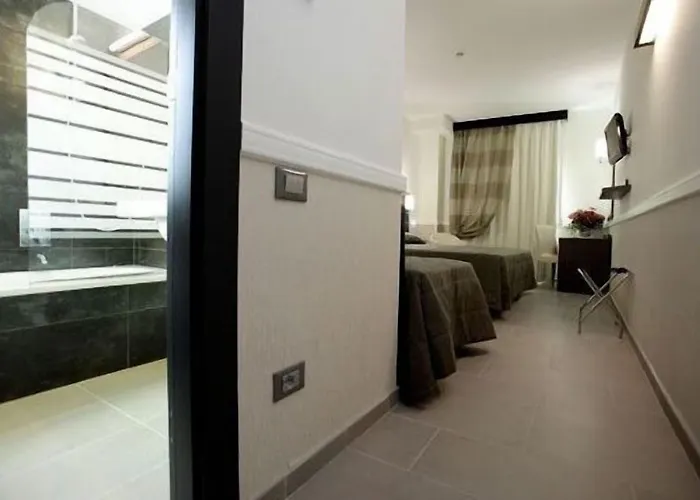 Otel Artis 4*