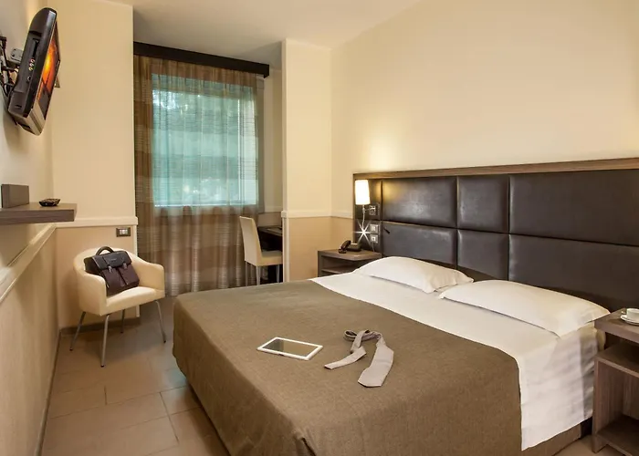 Otel Artis 4*
